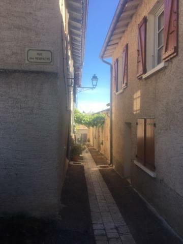 La Maison Des Remparts Lectoure Exterior photo